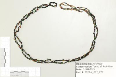 Black twist pattern necklace