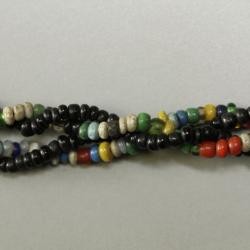 Black twist pattern necklace