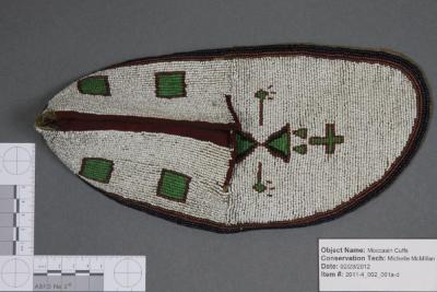 White moccasin cuffs, geometric pattern