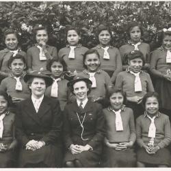 Photographs students at Ermineskin Indian Residential School