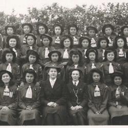 Photographs students at Ermineskin Indian Residential School