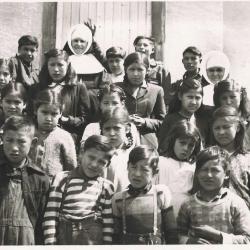 Photographs of students at Ermineskin Indian Residential School