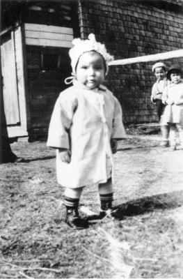 Photograph of three toddlers