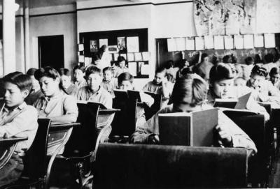 Photograph of students in grade four and five classroom