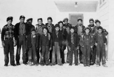 Photograph of a student group out in the snow