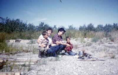 Photographs of an outing to Kettle Lake