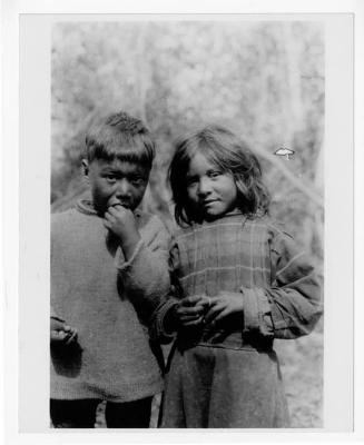 Photograph of two young children at Fort Albany