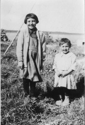 Photograph of Lillian and Ruth