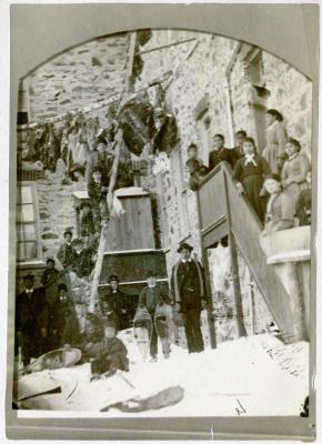 Large photo album page 11: Photograph of Manitoulin children